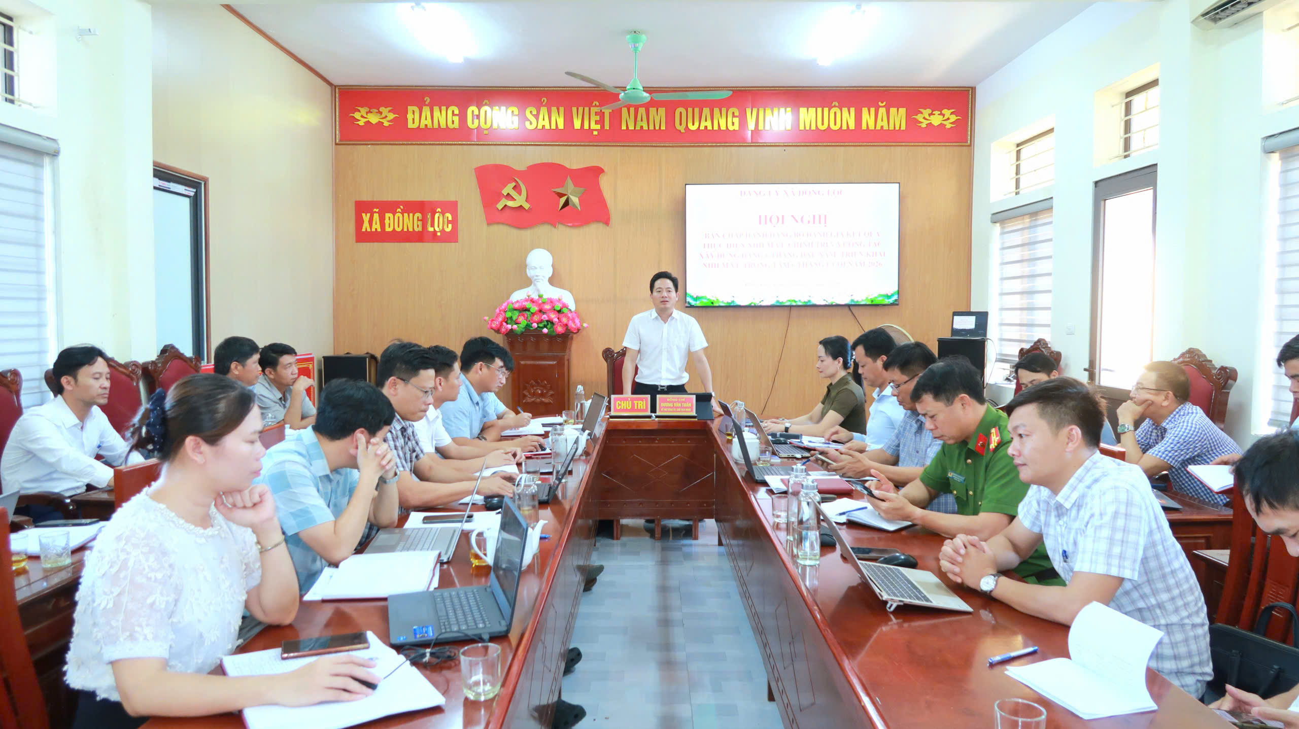ĐẢNG BỘ XÃ ĐỒNG LỘC ĐÁNH GIÁ NHIỆM VỤ CHÍNH TRỊ VÀ CÔNG TÁC XÂY DỰNG ĐẢNG 6 THÁNG ĐẦU NĂM TRIỂN KHAI NHIỆM VỤ TRONG TÂM 6 THÁNG CUỐI NĂM 2026. 