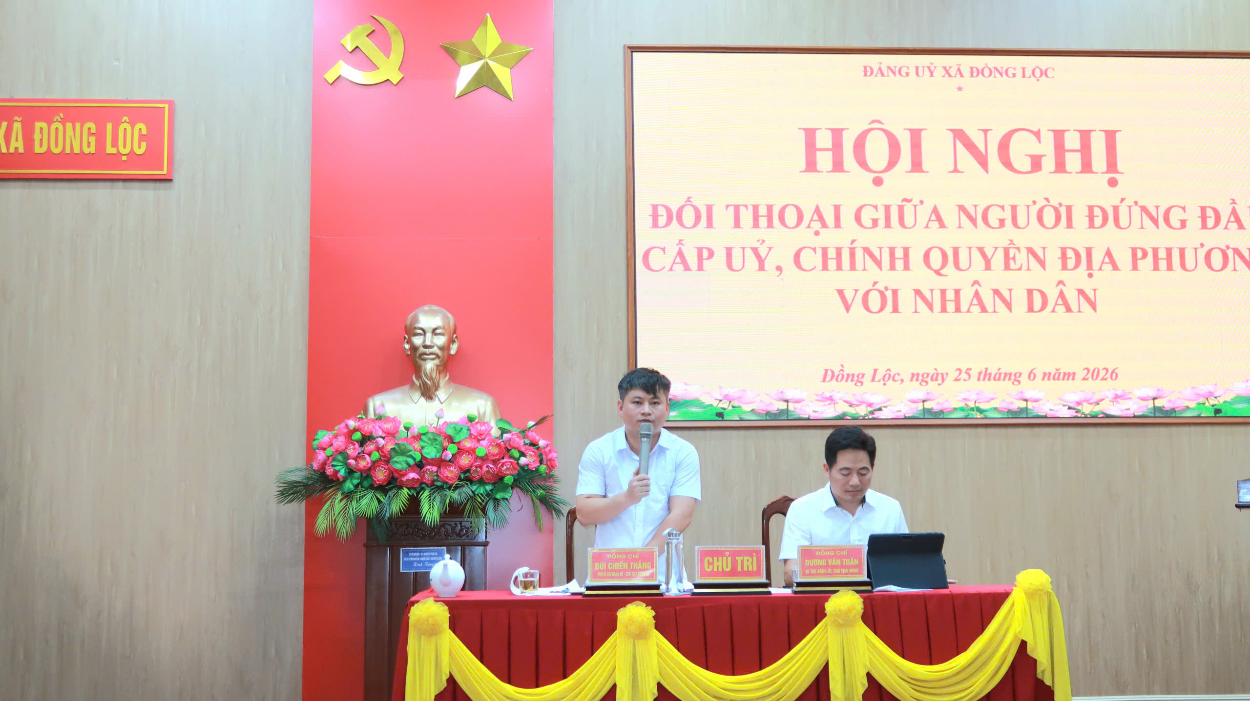ĐỐI THOẠI GIỮA NGƯỜI ĐỨNG ĐẦU CẤP ỦY, CHÍNH QUYỀN VỚI NHÂN DÂN