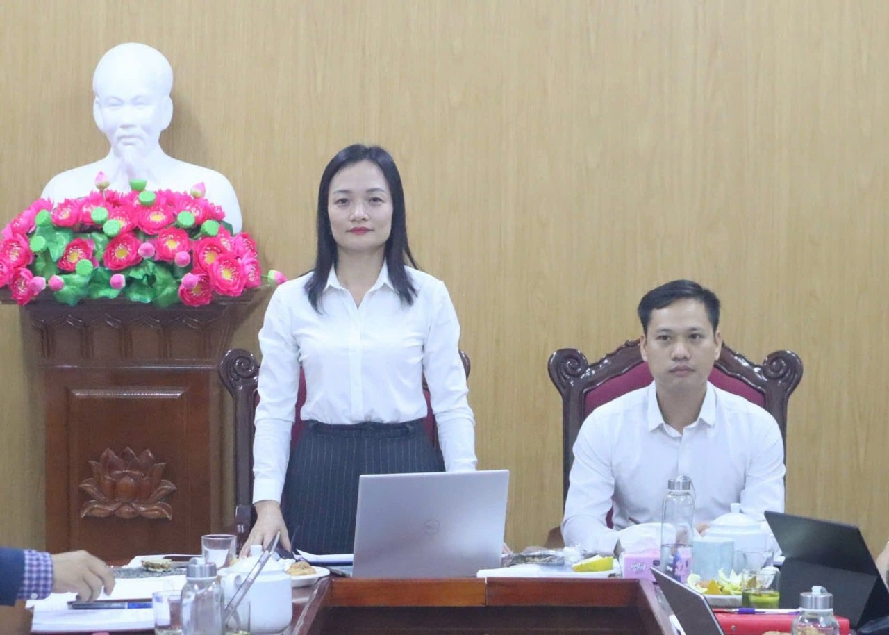 CHI BỘ CÁC CƠ QUAN ĐẢNG XÃ ĐỒNG LỘC TỔ CHỨC KIỂM ĐIỂM, ĐÁNH GIÁ, XẾP LOẠI TẬP THỂ, ĐẢNG VIÊN CUỐI NĂM. 