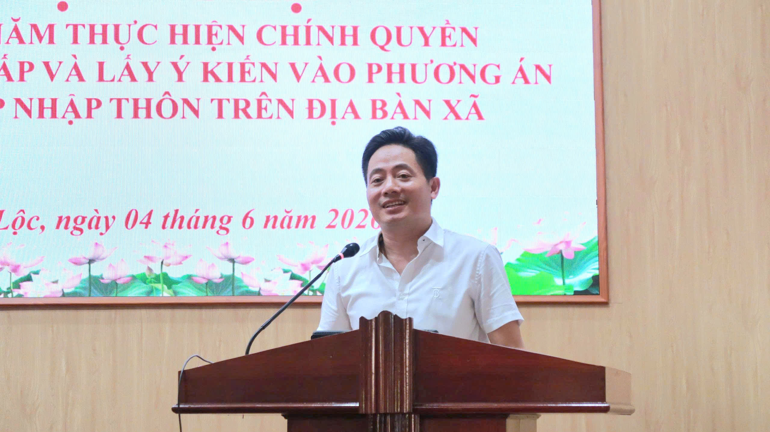 SƠ KẾT 01 NĂM THỰC HIỆN MÔ HÌNH CHÍNH QUYỀN ĐỊA PHƯƠNG 2 CẤP VÀ LẤY Ý KIẾN PHƯƠNG ÁN SẮP XẾP, SÁP NHẬP THÔN.