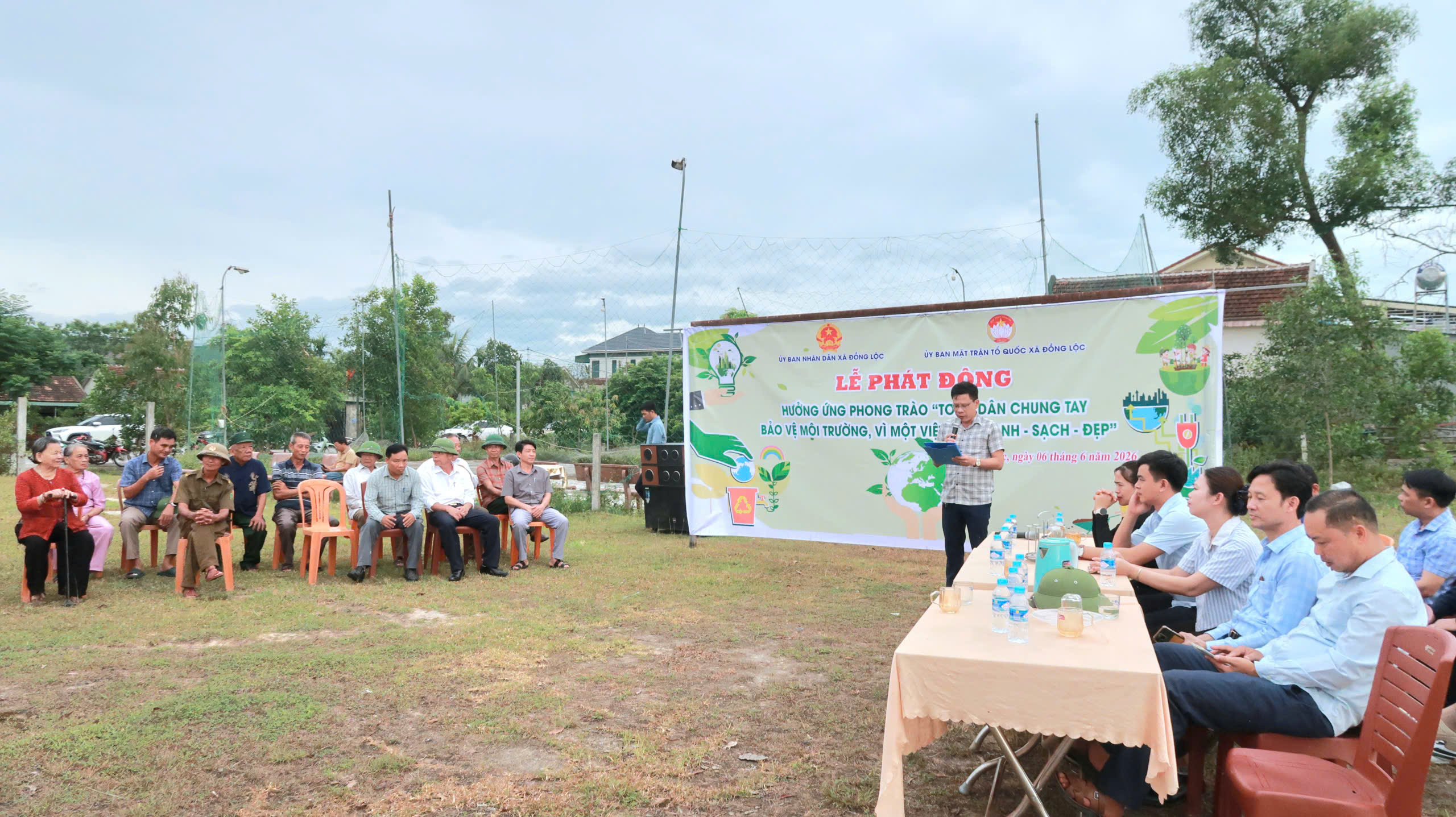 ĐỒNG LỘC PHÁT ĐỘNG RA QUÂN HƯỞNG ỨNG PHONG TRÀO “TOÀN DÂN CHUNG TAY BẢO VỆ MÔI TRƯỜNG, VÌ MỘT VIỆT NAM XANH - SẠCH - ĐẸP”