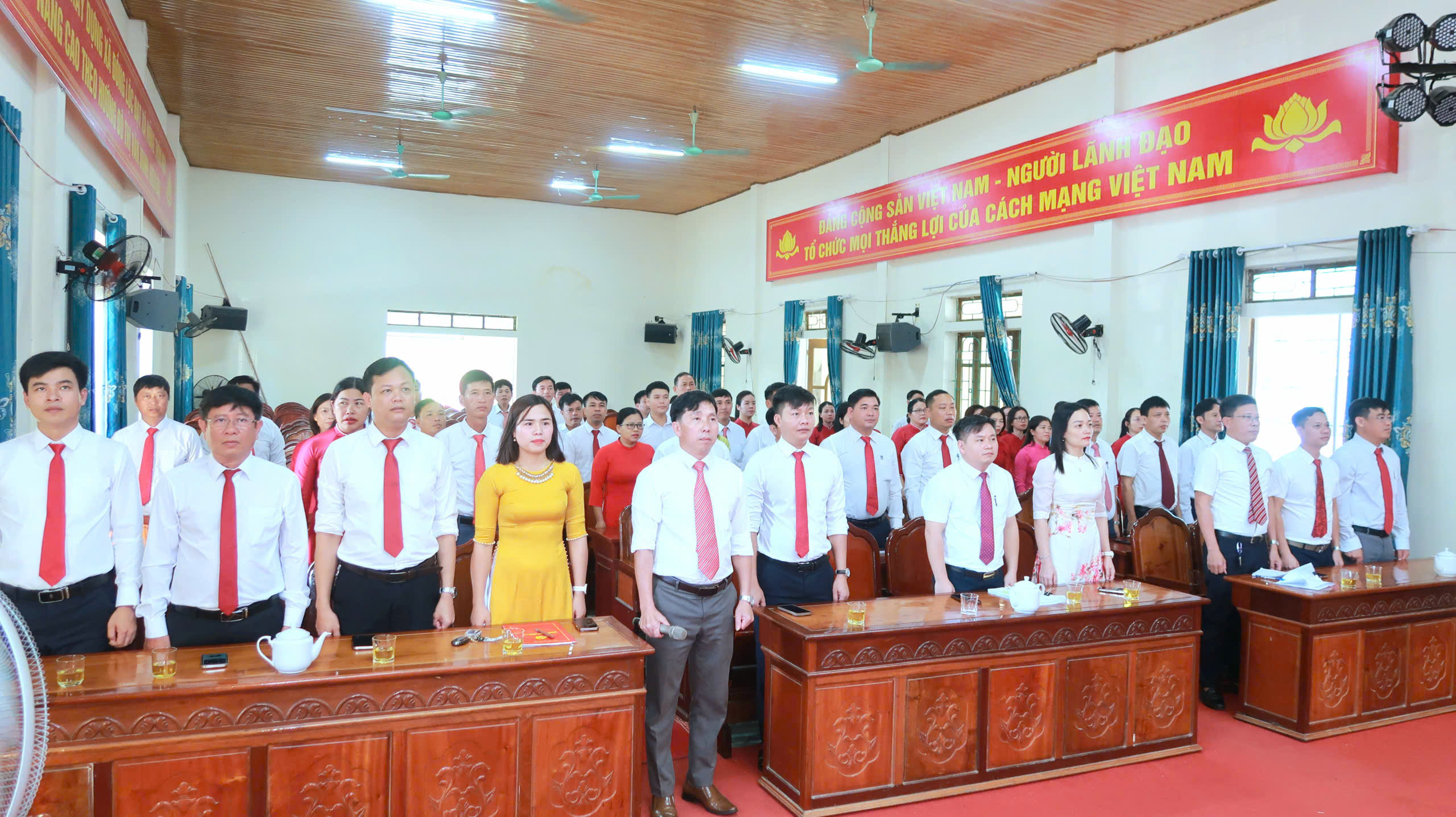 TRIỂN KHAI CÁC NHIỆM VỤ TRỌNG TÂM THÁNG 6 TẠI LỄ CHÀO CỜ ĐẦU THÁNG. 