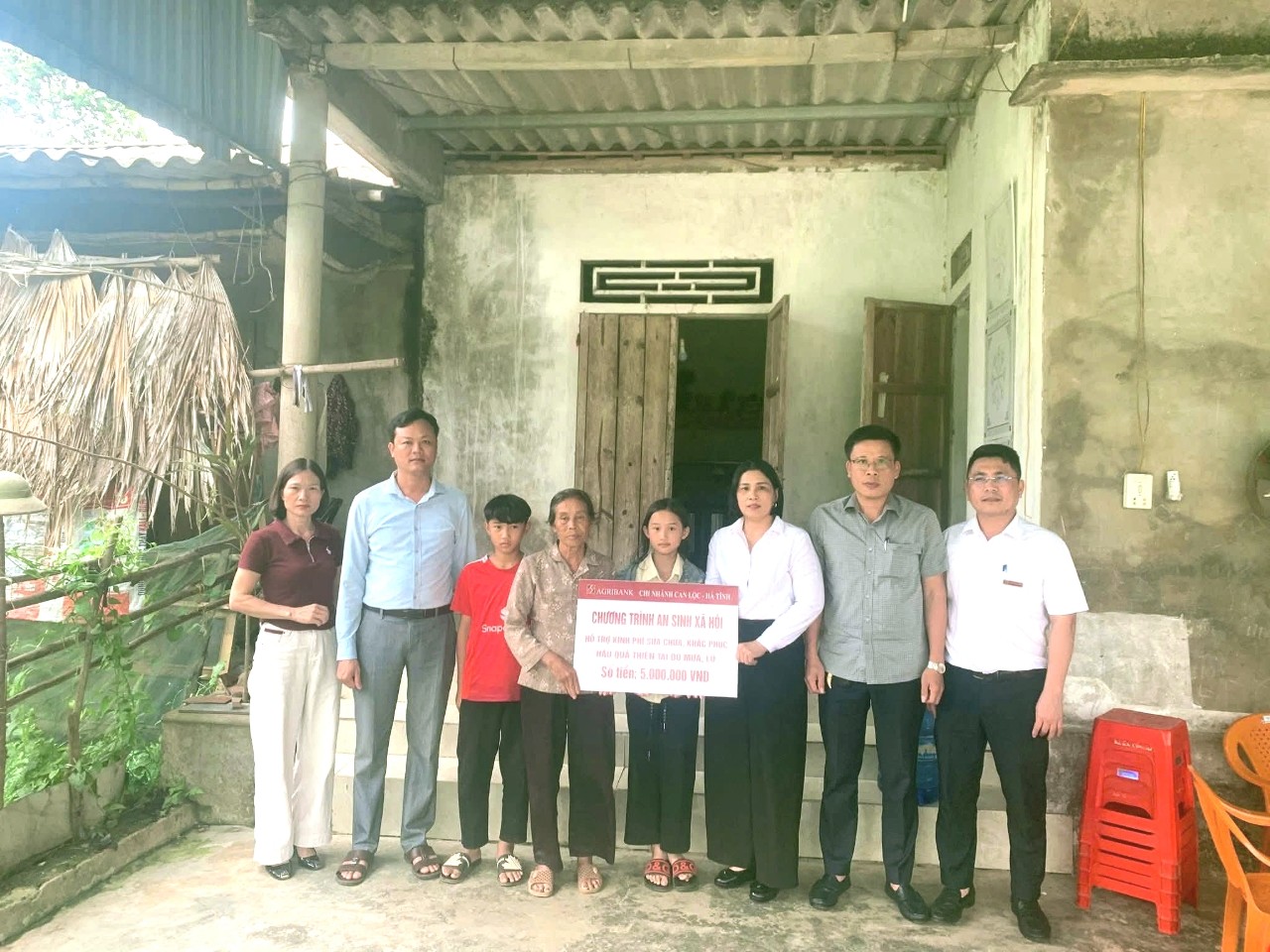 TRAO HỖ TRỢ CỦA QUỸ THIỆN TÂM – TẬP ĐOÀN VINGROUP TẠI XÃ ĐỒNG LỘC