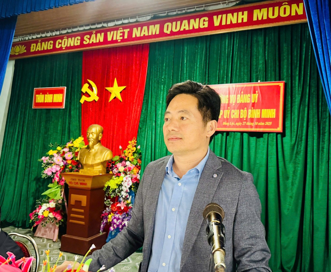 BAN THƯỜNG VỤ ĐẢNG ỦY XÃ ĐỒNG LỘC LÀM VIỆC VỚI CẤP ỦY CHI BỘ BÌNH MINH 