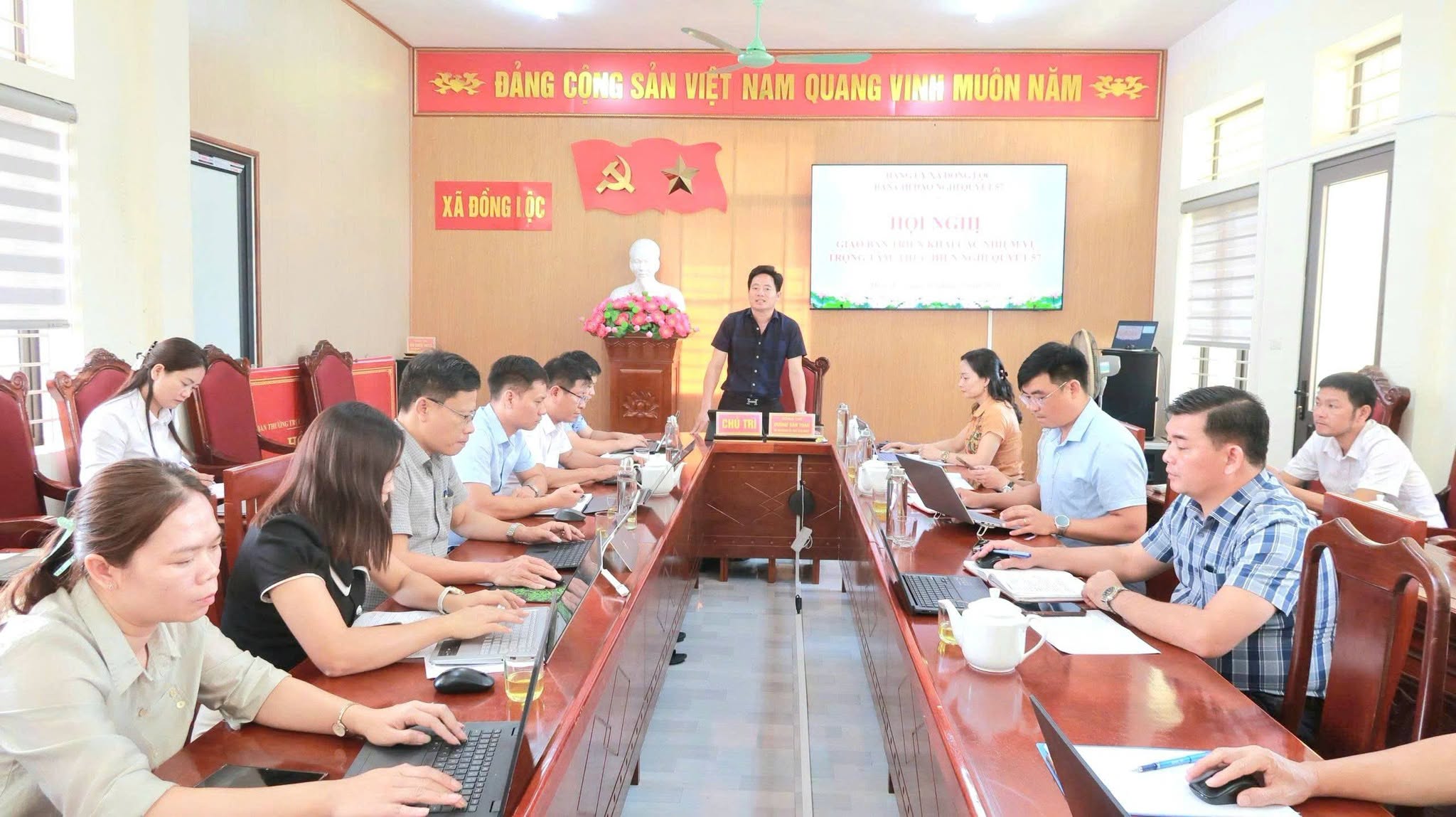 Đẩy nhanh tiến độ thực hiện Kế hoạch 100 ngày về khoa học, công nghệ, đổi mới sáng tạo và chuyển đổi số