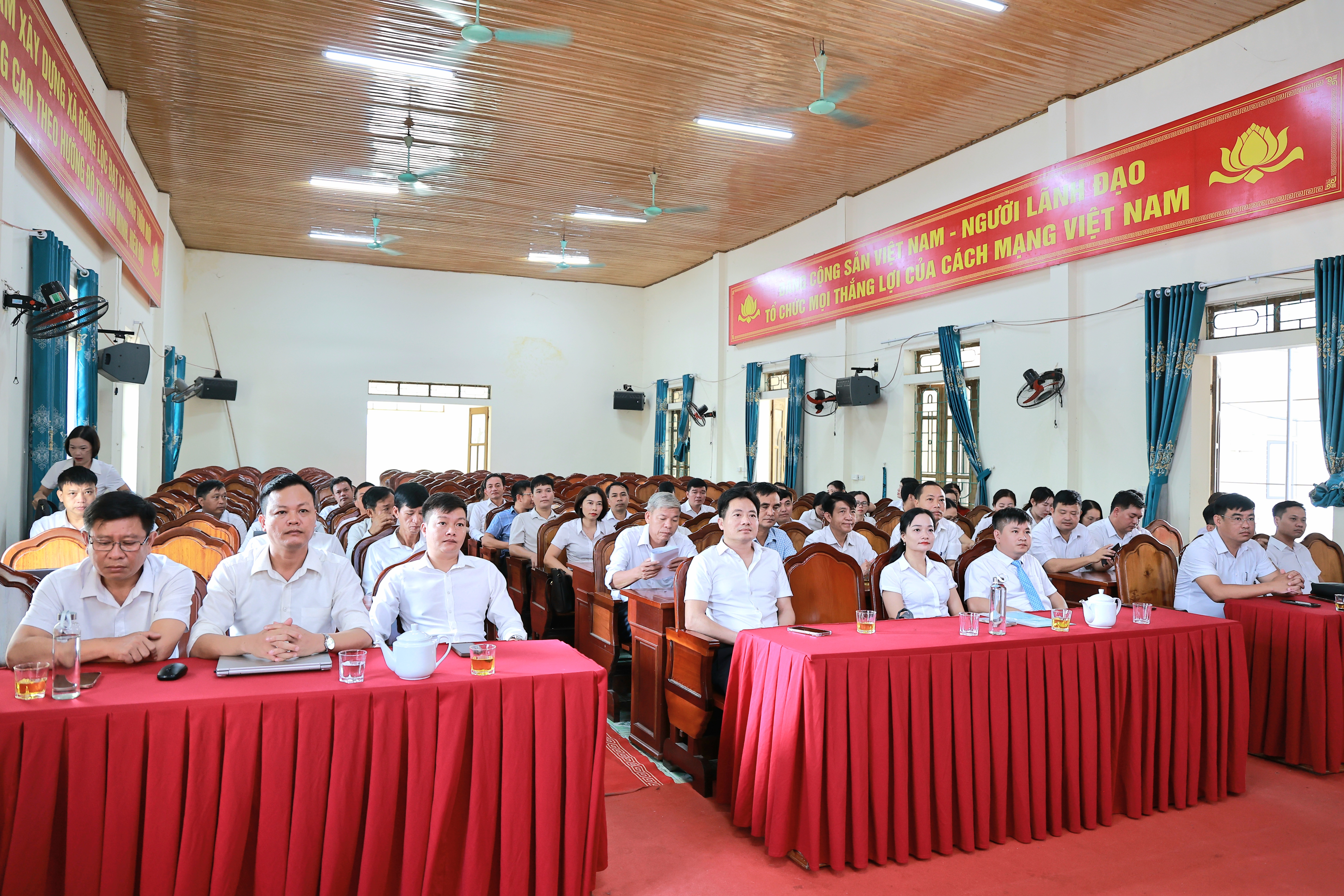 Xã Đồng Lộc kết nối 28 điểm cầu tham gia hội nghị toàn quốc nghiên cứu, học tập, quán triệt và triển khai thực hiện một số nghị quyết, chỉ thị