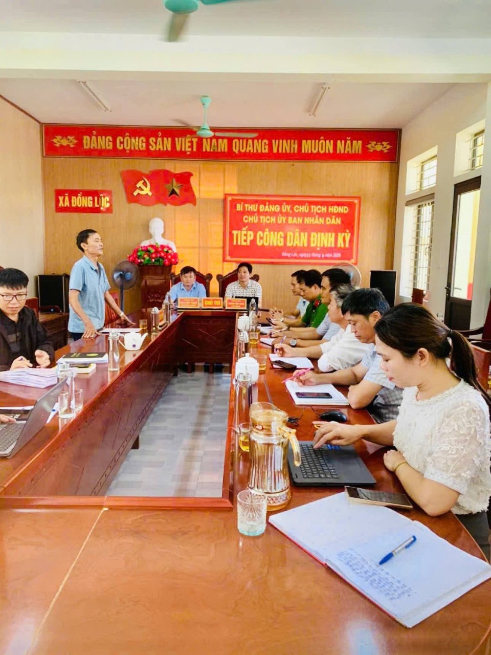 LÃNH ĐẠO XÃ ĐỒNG LỘC TIẾP CÔNG DÂN ĐỊNH KỲ THÁNG 9 