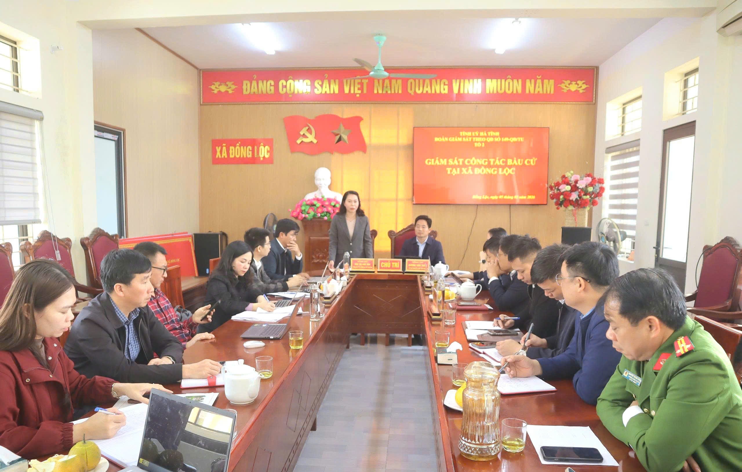 Đoàn giám sát của Ban Thường vụ Tỉnh uỷ kiểm tra công tác lãnh đạo, chỉ đạo và tổ chức thực hiện công tác bầu cử đại biểu Quốc hội và đại biểu HĐND các cấp tại xã Đồng Lộc 