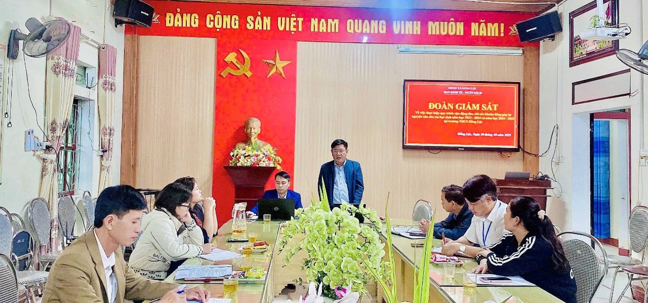 BAN KINH TẾ - NGÂN SÁCH HĐND XÃ GIÁM SÁT TẠI MỘT SỐ TRƯỜNG HỌC TRÊN ĐỊA BÀN XÃ.  