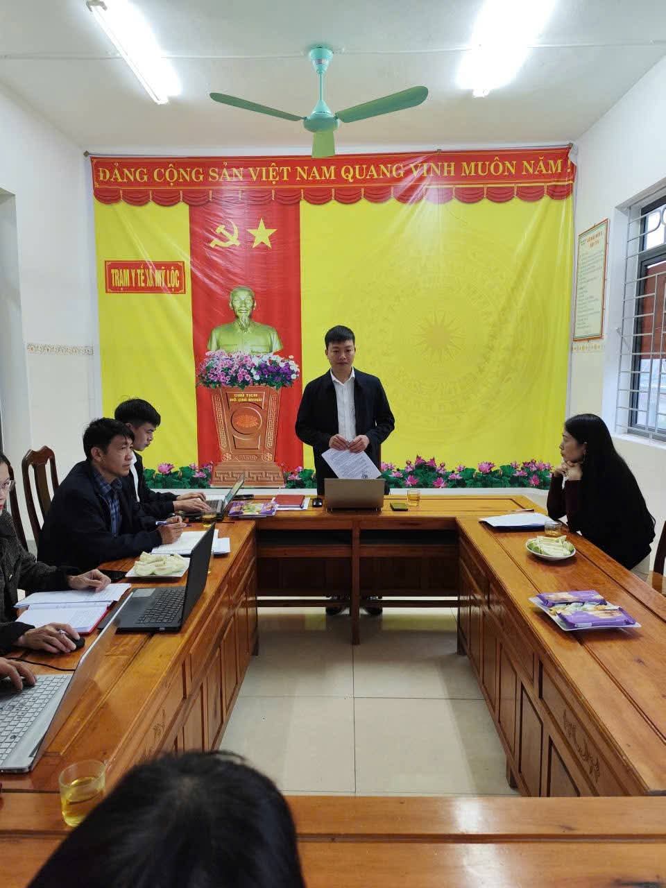 BAN VĂN HOÁ - XÃ HỘI HĐND XÃ GIÁM SÁT VIỆC KHÁM CHỮA BỆNH VÀ CHĂM SÓC SỨC KHOẺ BAN ĐẦU CHO NHÂN DÂN.  